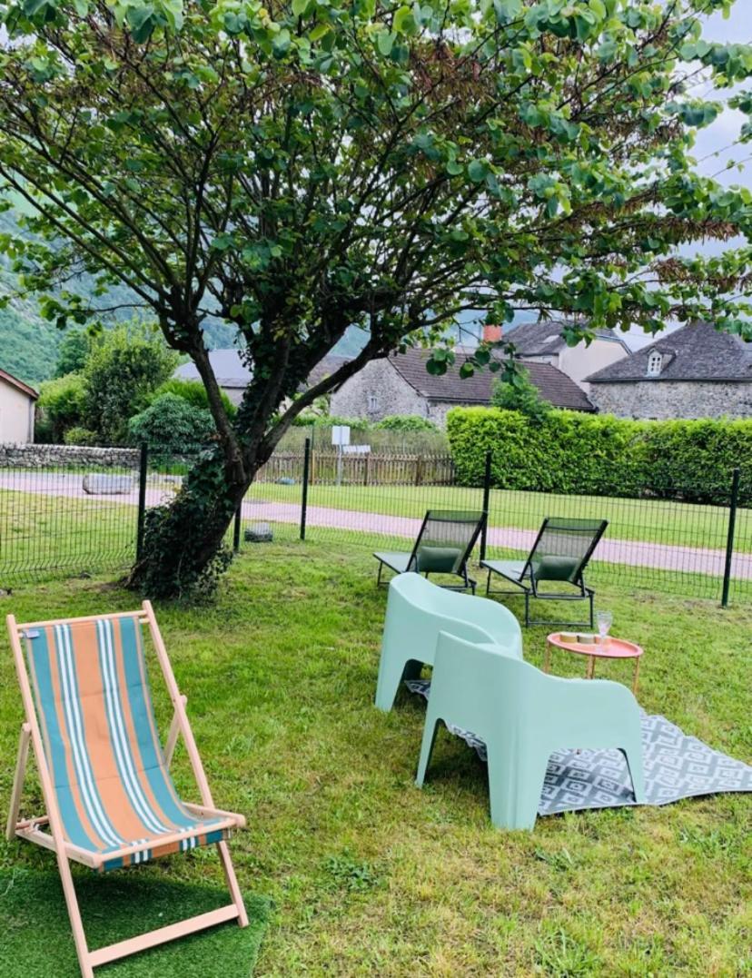 La Suite Unique - Le Jardin Sur Les Pyrenees- Vue Panoramique Montagne -Jardin Cloture Prive De 100M2-Parking-Linge De Lit Et Serviettes Compris- Bielle Екстер'єр фото