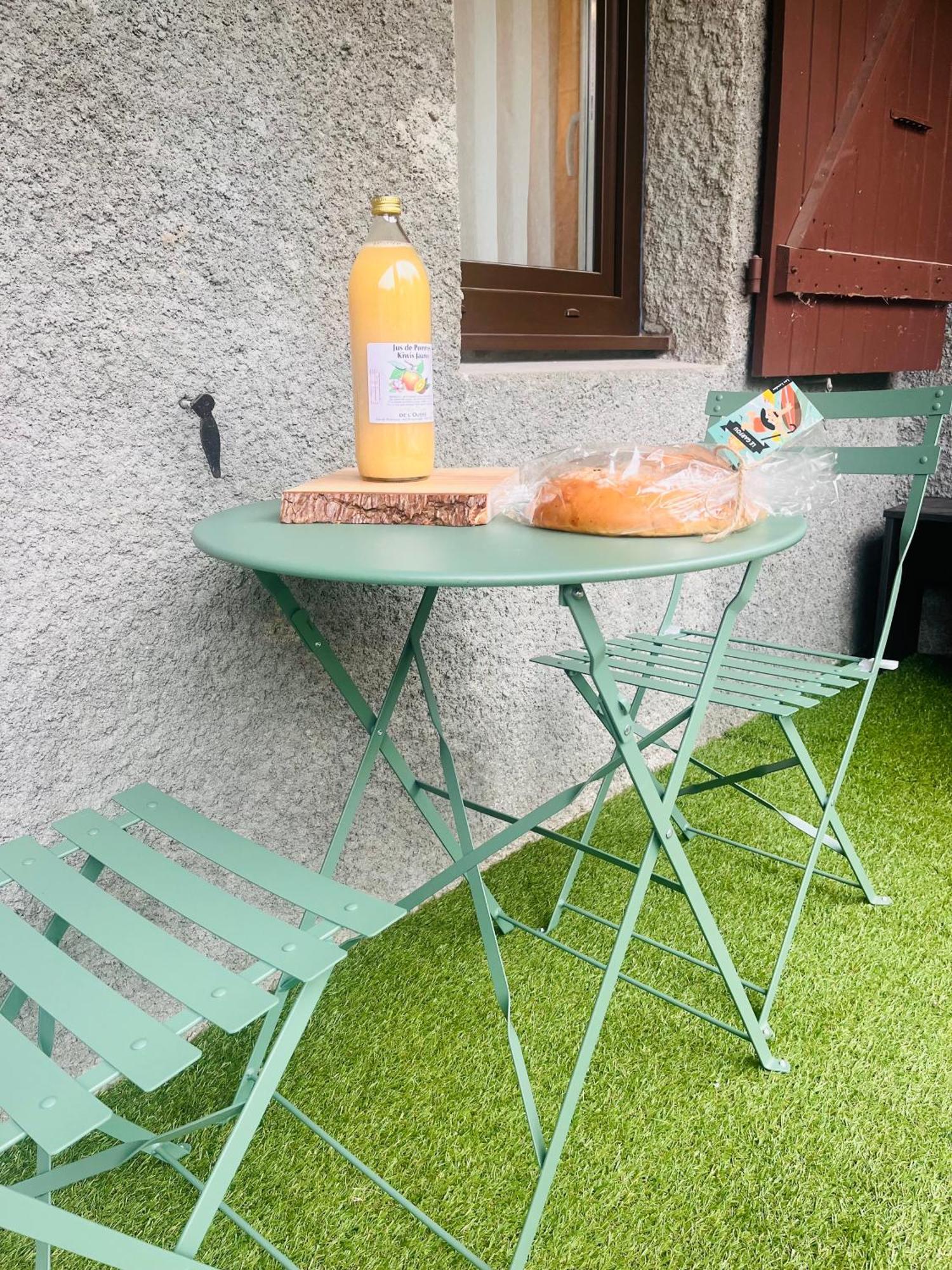 La Suite Unique - Le Jardin Sur Les Pyrenees- Vue Panoramique Montagne -Jardin Cloture Prive De 100M2-Parking-Linge De Lit Et Serviettes Compris- Bielle Екстер'єр фото