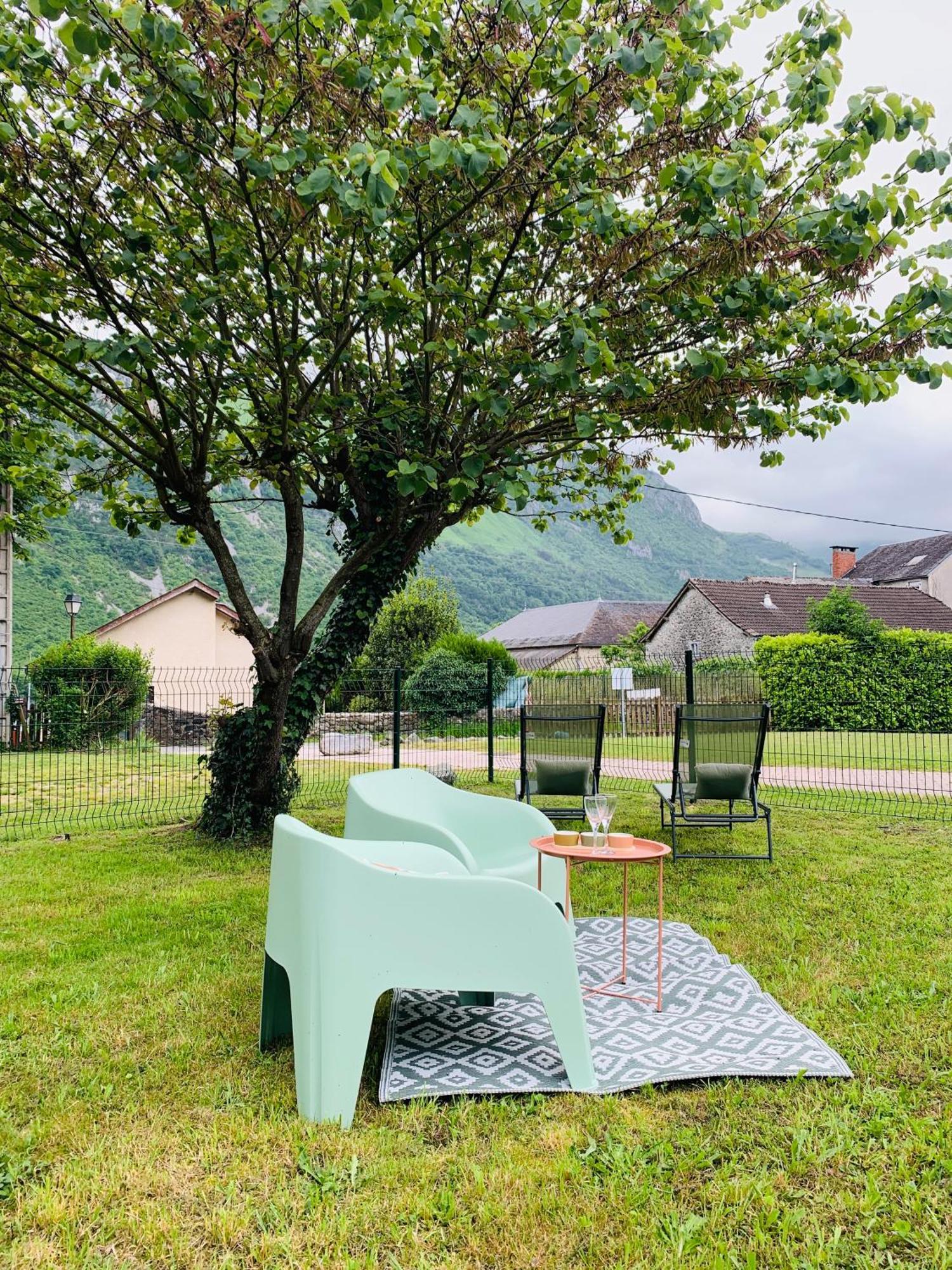 La Suite Unique - Le Jardin Sur Les Pyrenees- Vue Panoramique Montagne -Jardin Cloture Prive De 100M2-Parking-Linge De Lit Et Serviettes Compris- Bielle Екстер'єр фото
